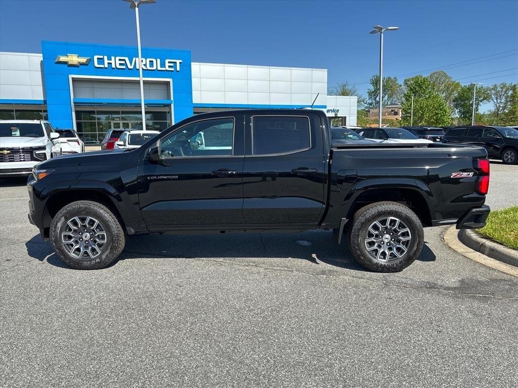 New 2026 Black Chevrolet Z71 image 2