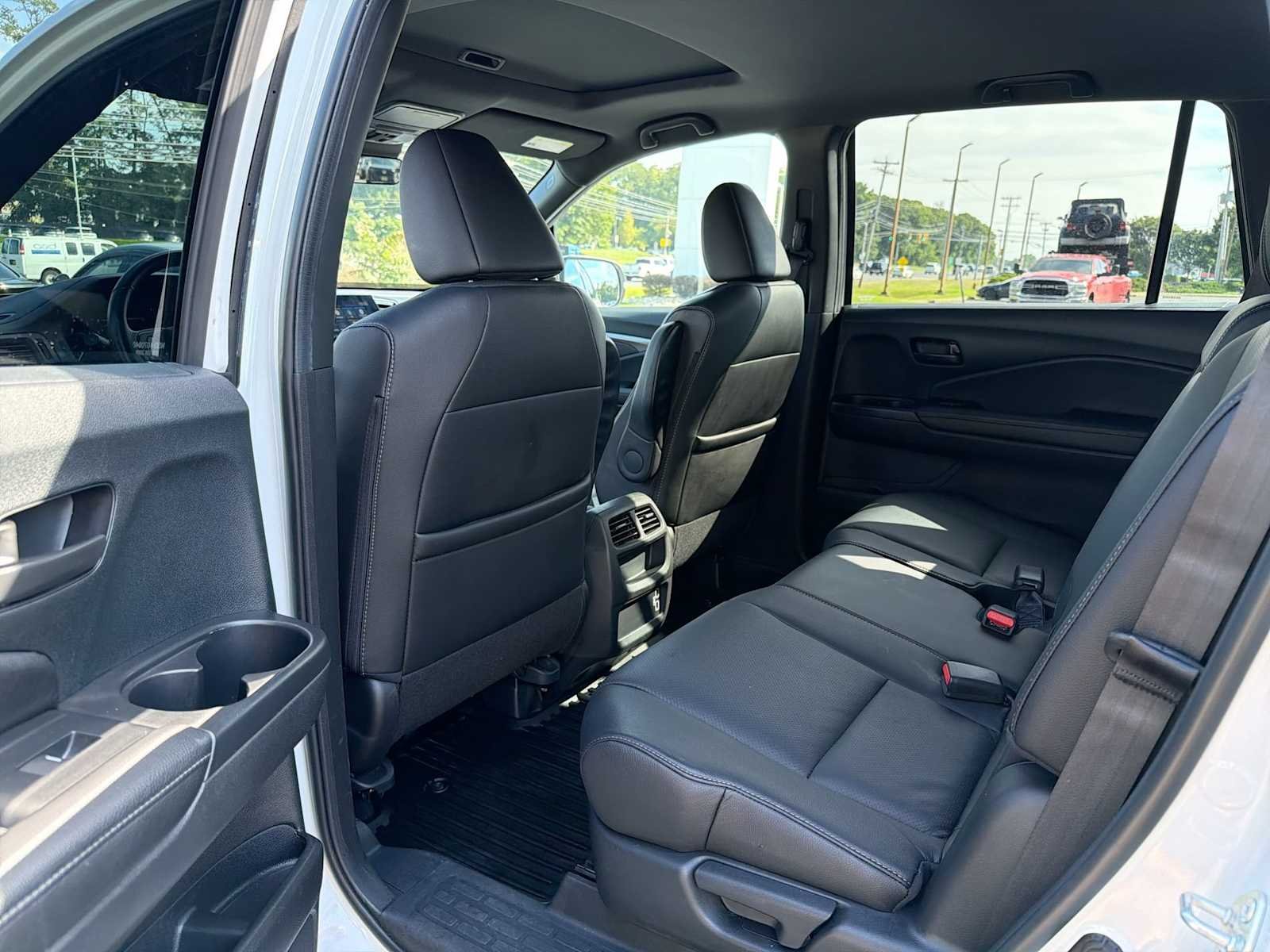2023 Honda Passport EX-L - Photo 12