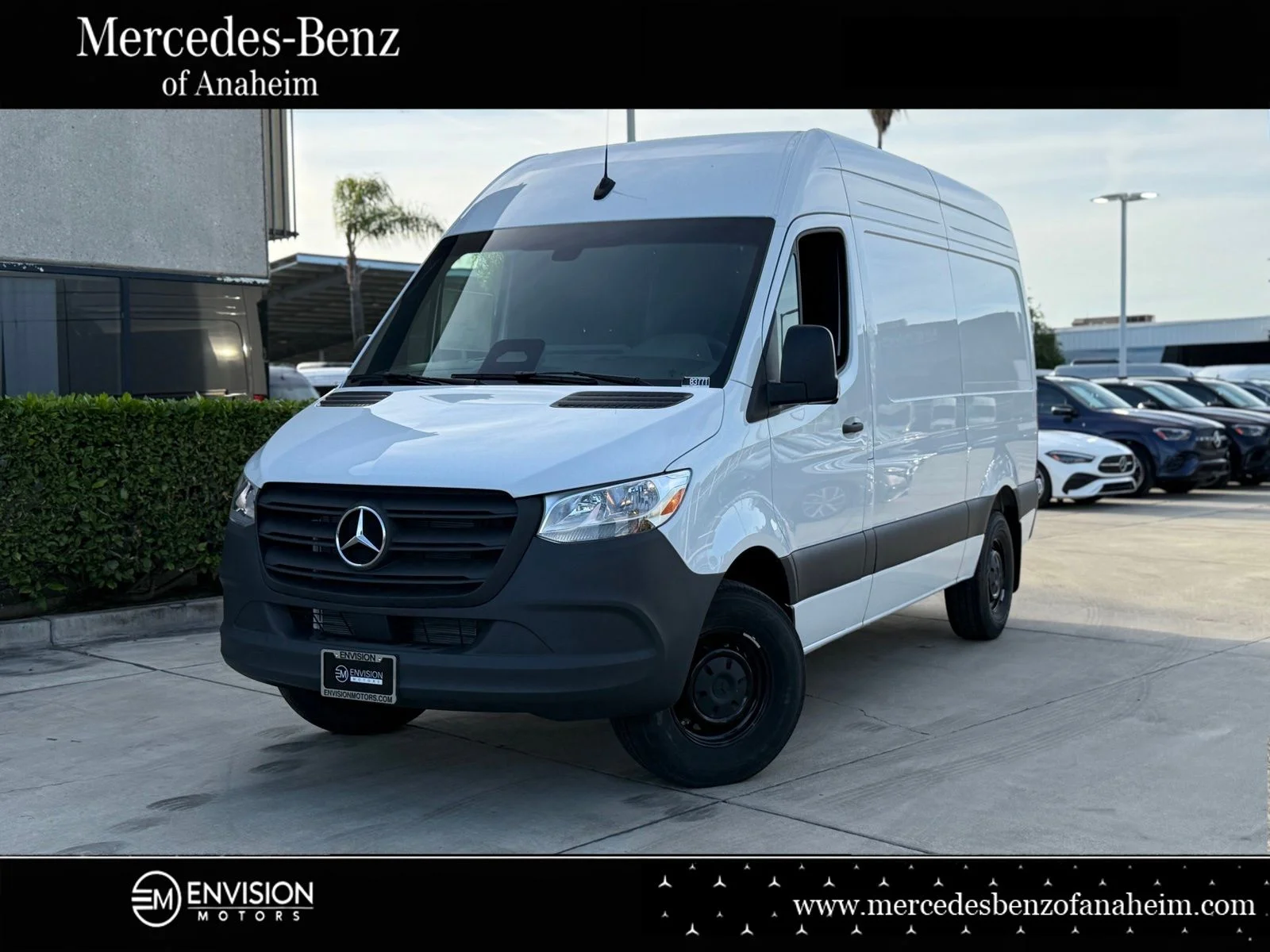 2025 Mercedes-Benz Sprinter 2500 144 WB's photo