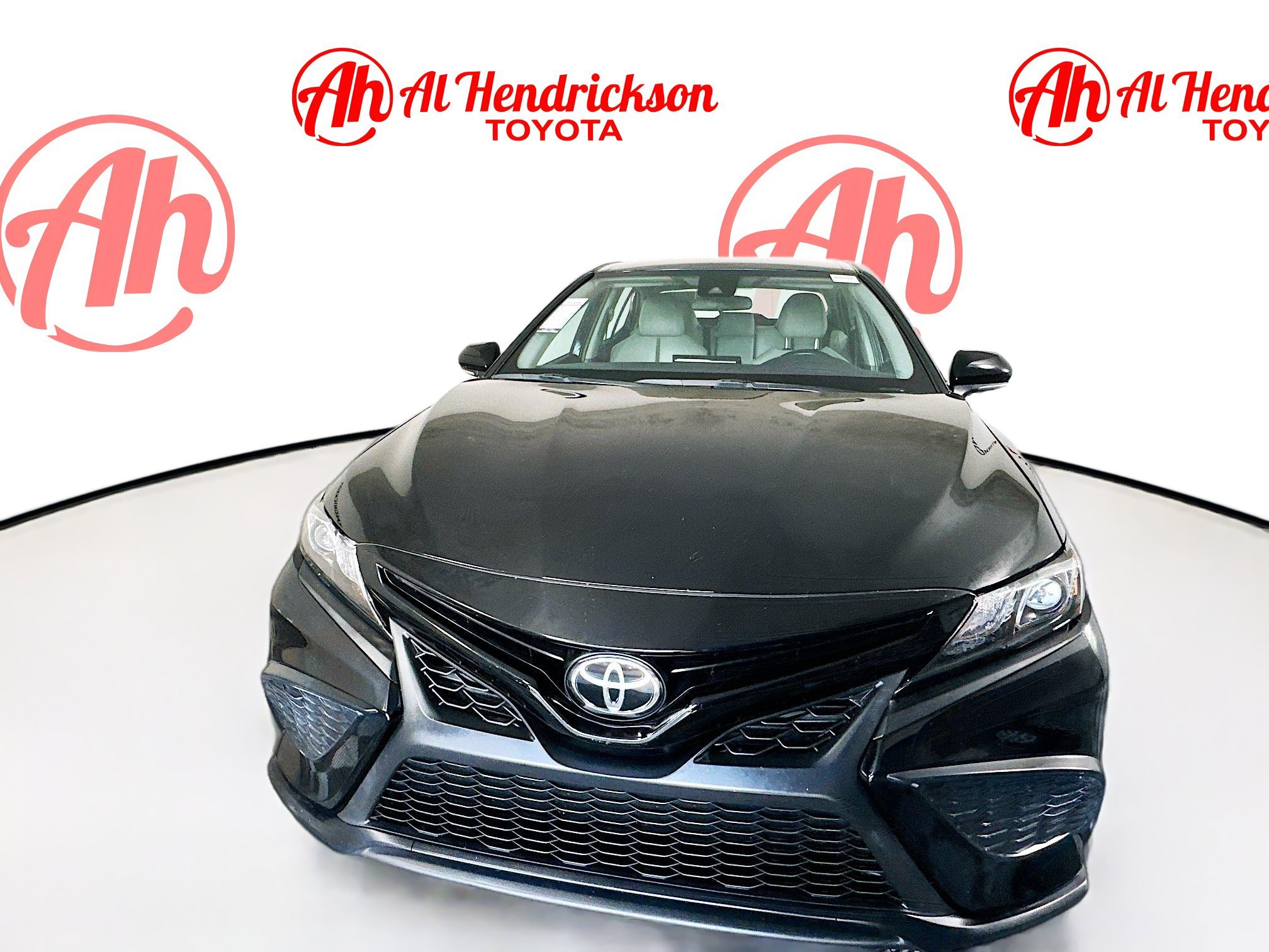 Used 2022 Midnight Black Metallic Toyota SE image 8