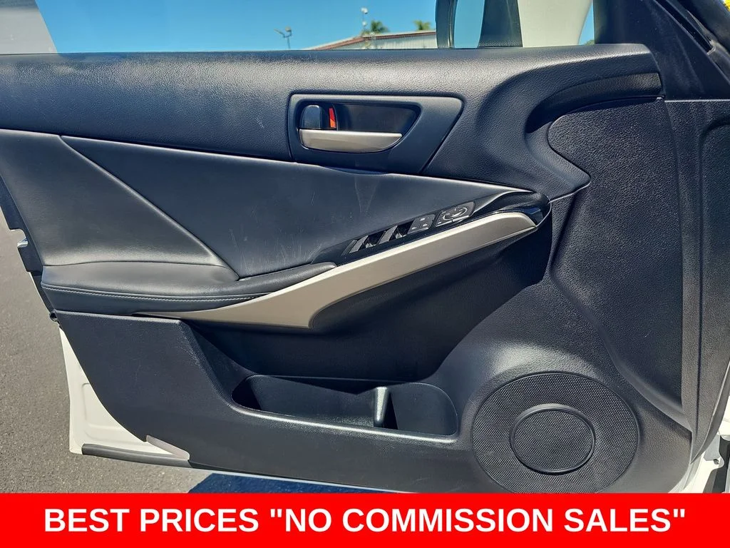 Used 2020 White Lexus 300 image 25