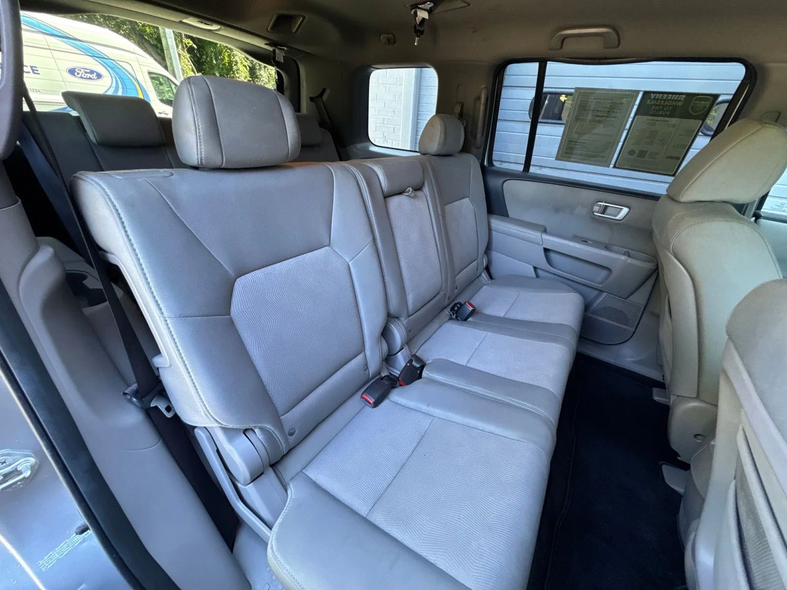 Used 2010 Silver Honda LX image 25
