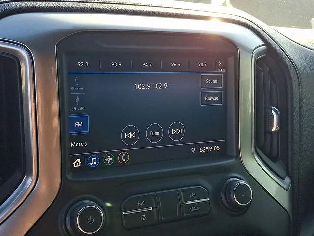Used 2019 White Chevrolet LT image 16