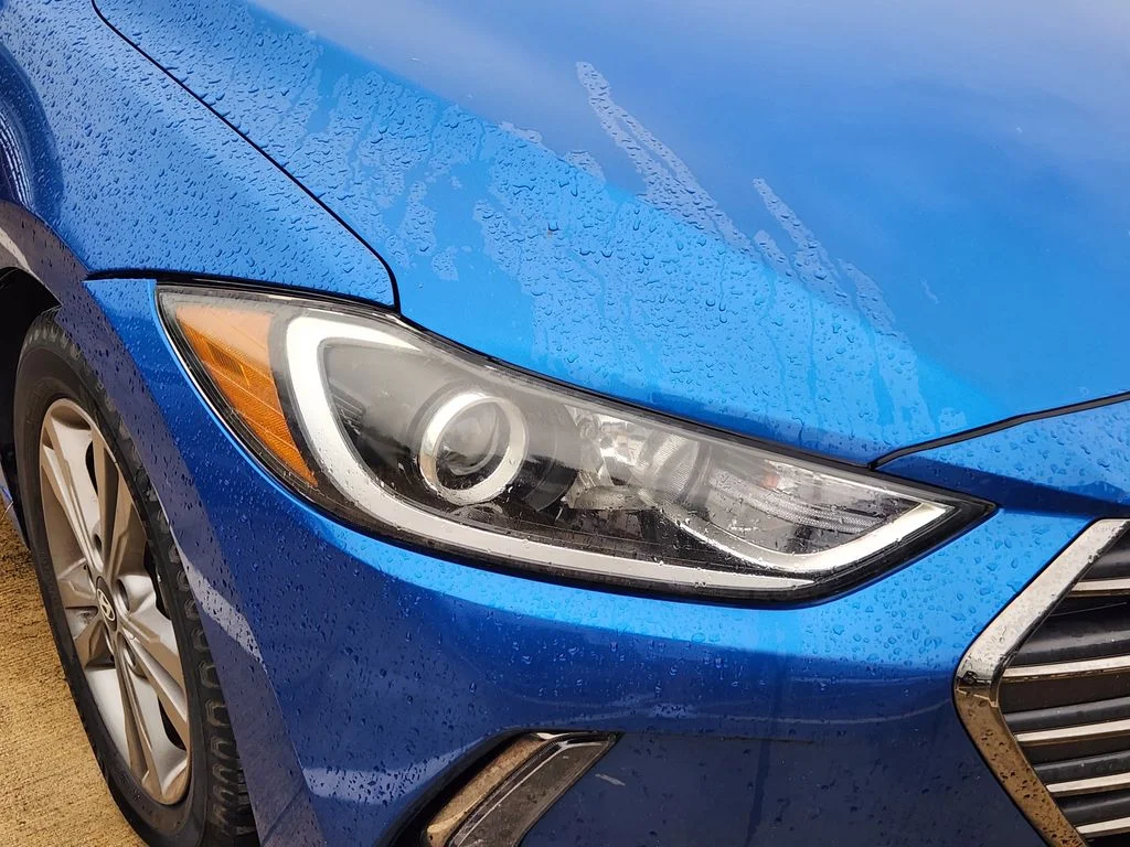 Used 2018 Electric Blue Hyundai Value Edition image 10
