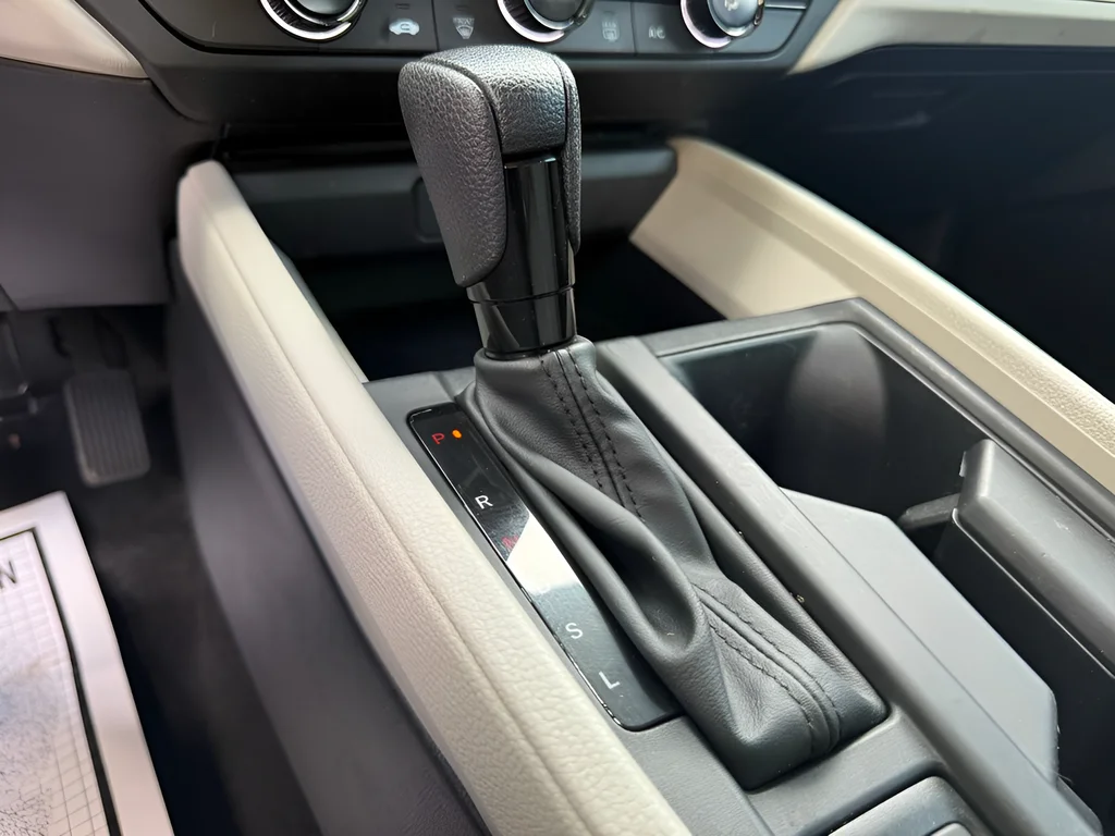 2023 Honda Accord LX - Photo 19