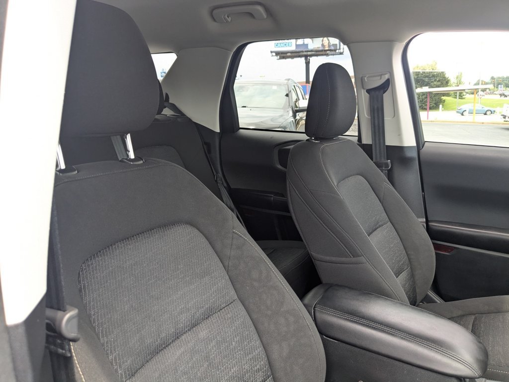 Used 2021  Ford Base image 25