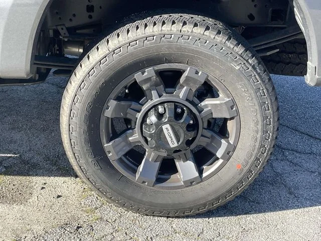New 2026 Gray Ford XL image 8