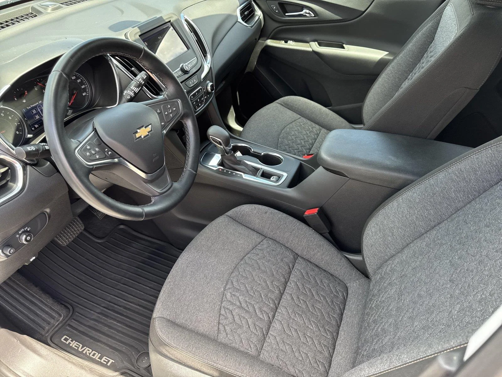Used 2024 Summit White Chevrolet LT image 10