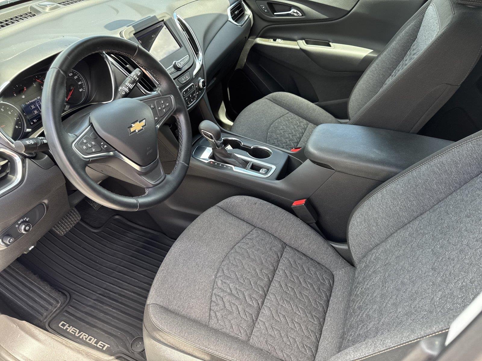 Used 2024 Summit White Chevrolet LT image 10