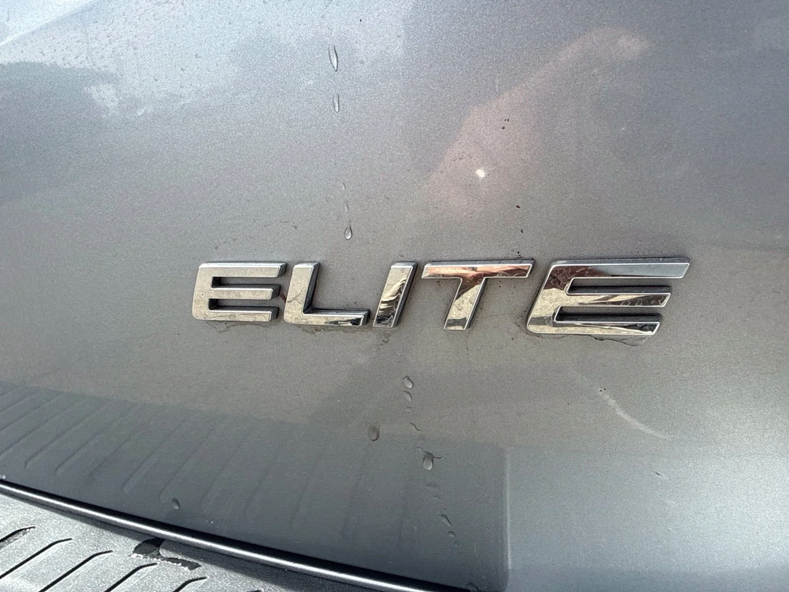 Used 2018 Silver Honda Elite image 10