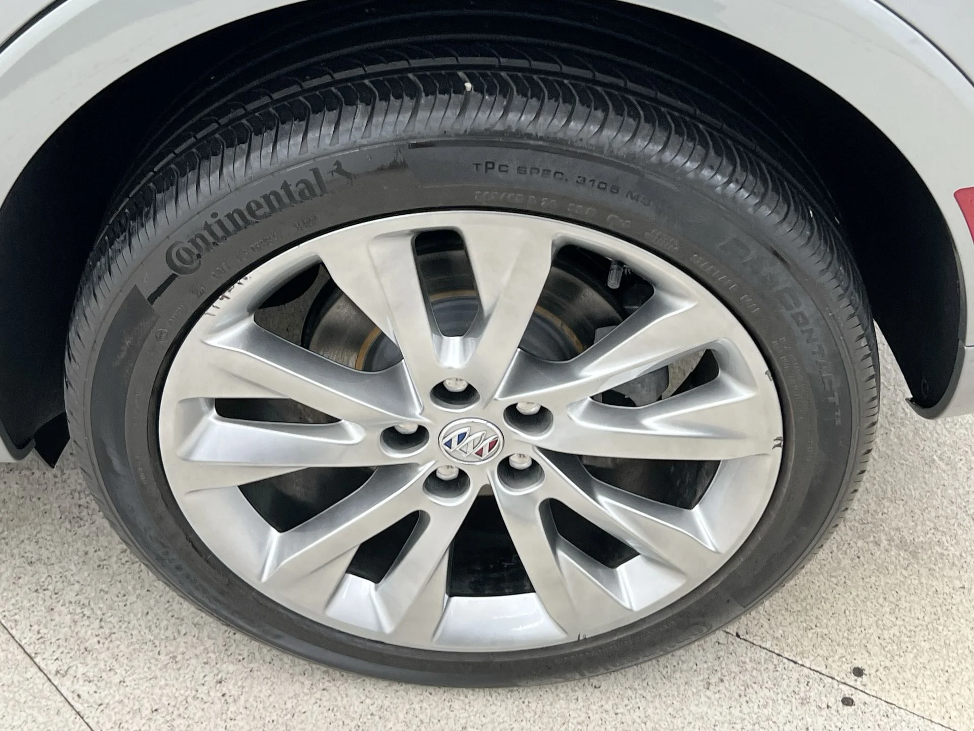 Certified Used 2023 Gray Buick Avenir image 43
