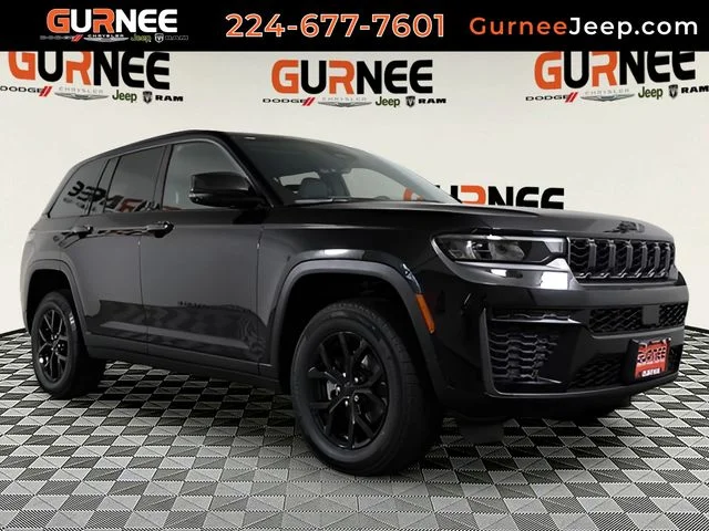 New 2026 Diamond Black Crystal Pearl-Coat Exterior Paint Jeep Altitude image 1