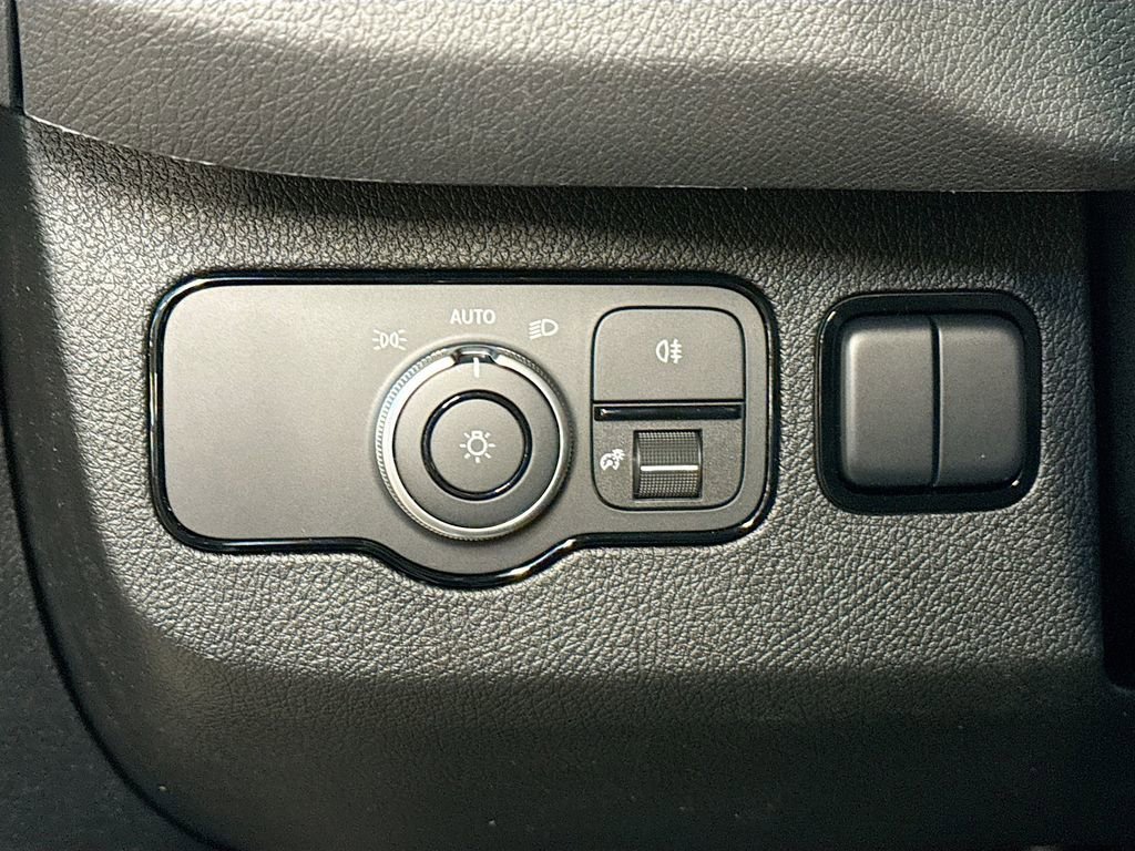 New 2026 Arctic White Mercedes-Benz  image 30