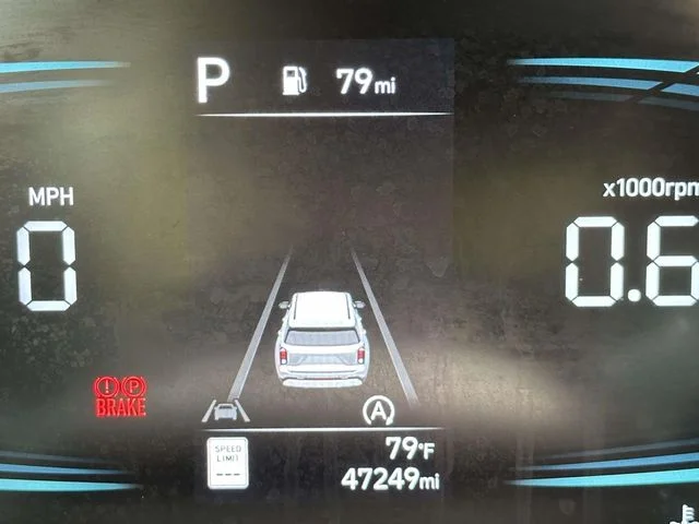 Used 2023 White Hyundai SEL image 25