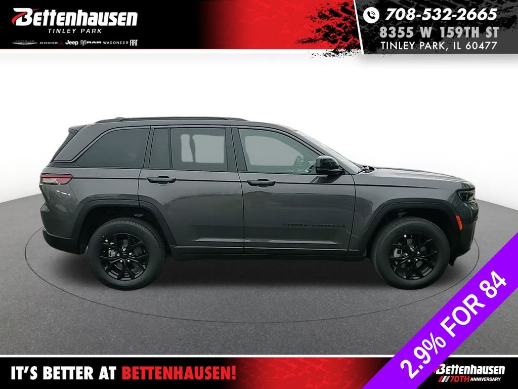 New 2026 Baltic Gray Metallic Clear-Coat Exterior Paint Jeep Altitude image 4