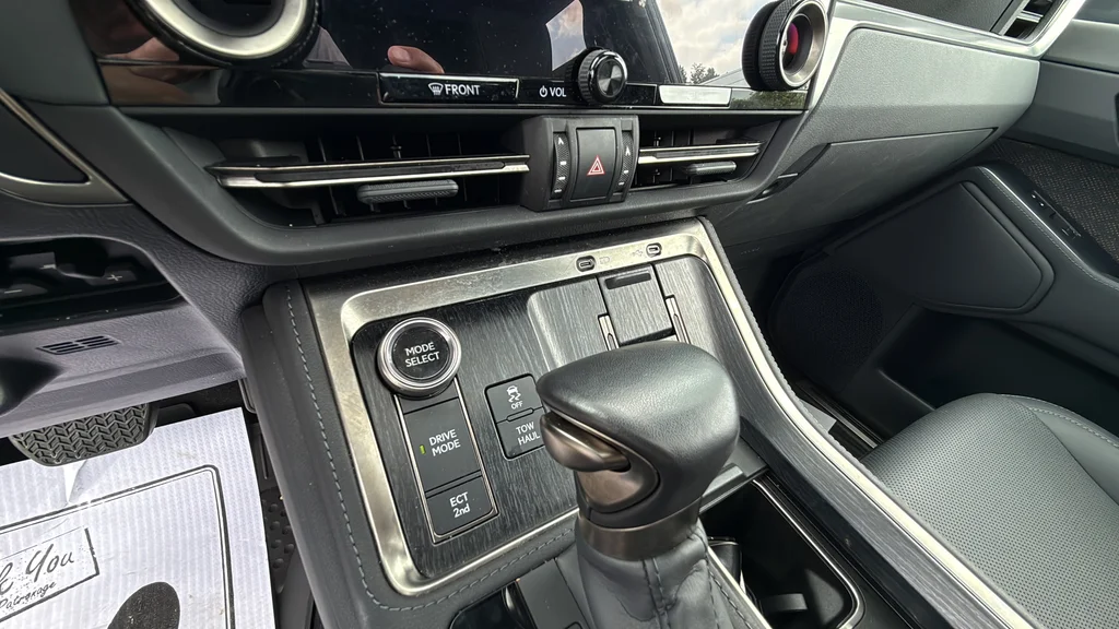 Certified Used 2025 White Lexus 550 Premium+ image 30