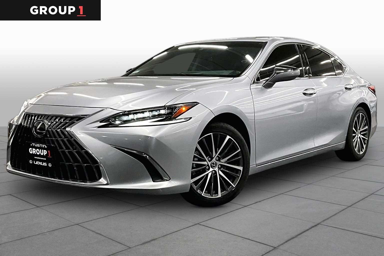 2024 Lexus ES 300h 300h's photo