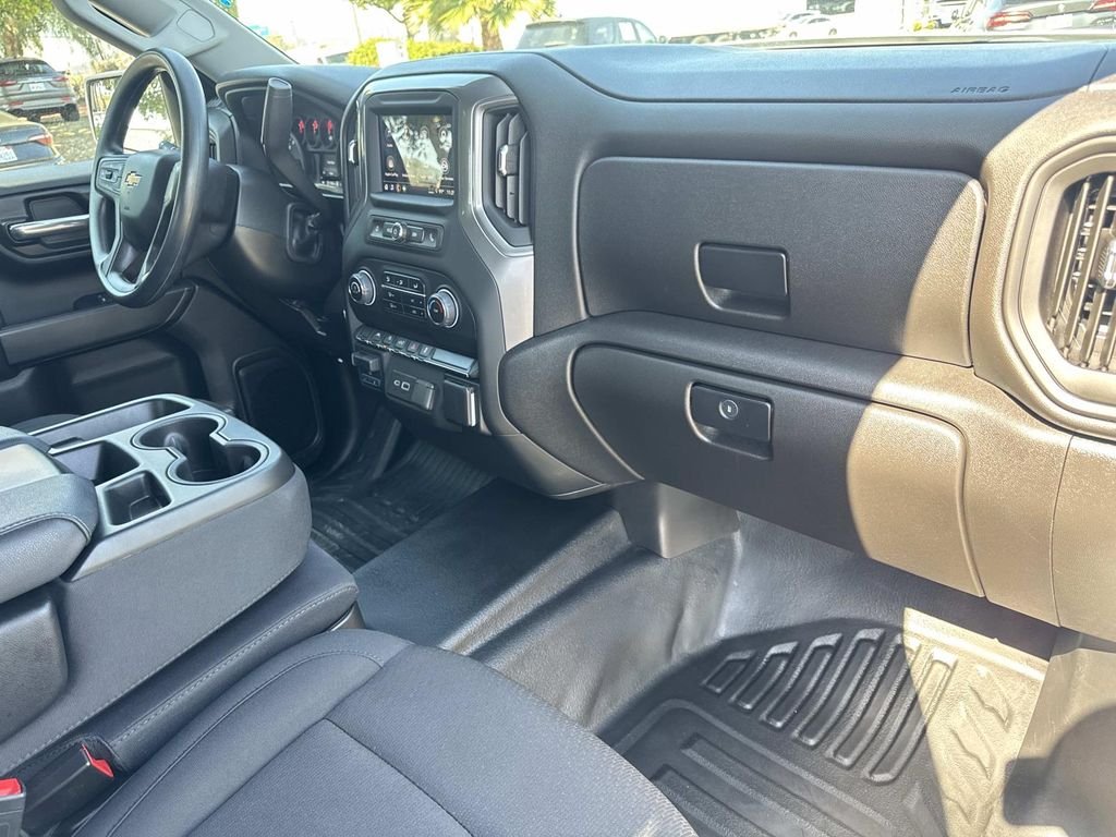 Used 2025 White Chevrolet WT image 27