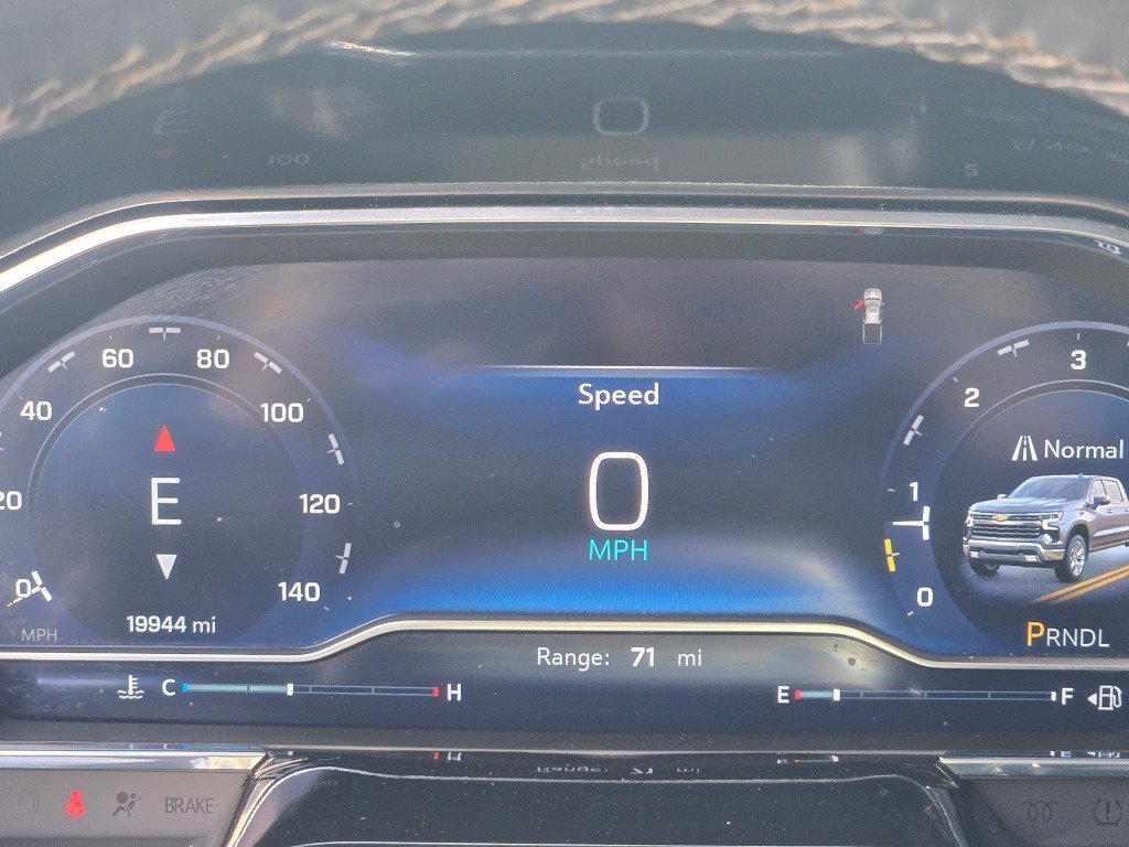 2025 Chevrolet Silverado 1500 LT - Photo 31