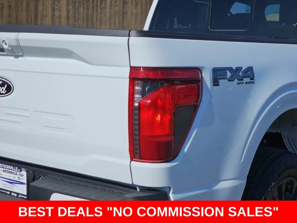 New 2026 Oxford White Ford XLT image 40