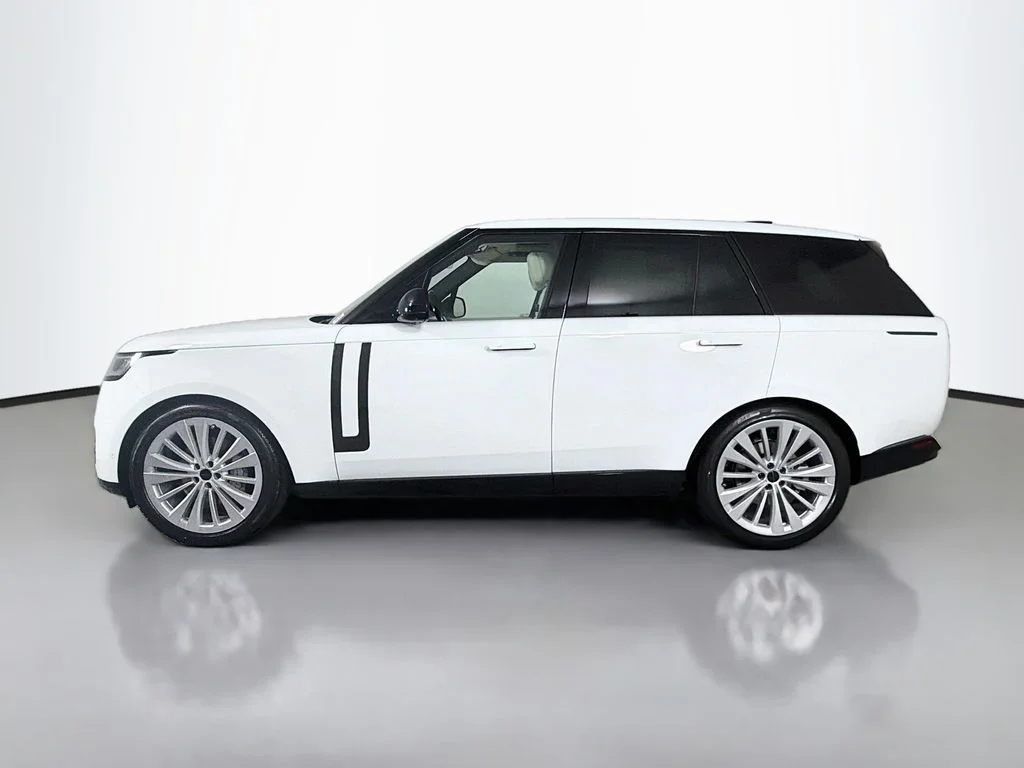 New 2026 Fuji White Land Rover SE image 8