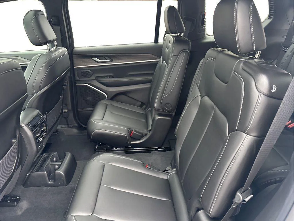 New 2026 Bright White Clearcoat Jeep Limited image 10