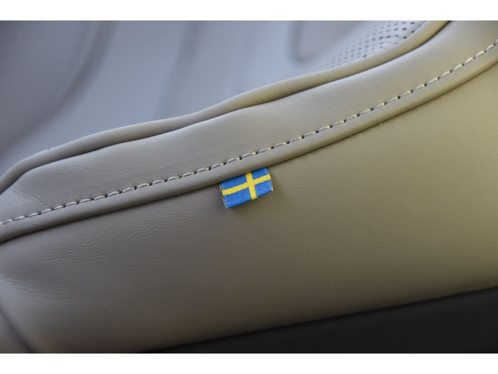 2026 Volvo EX90 Ultra - Photo 40