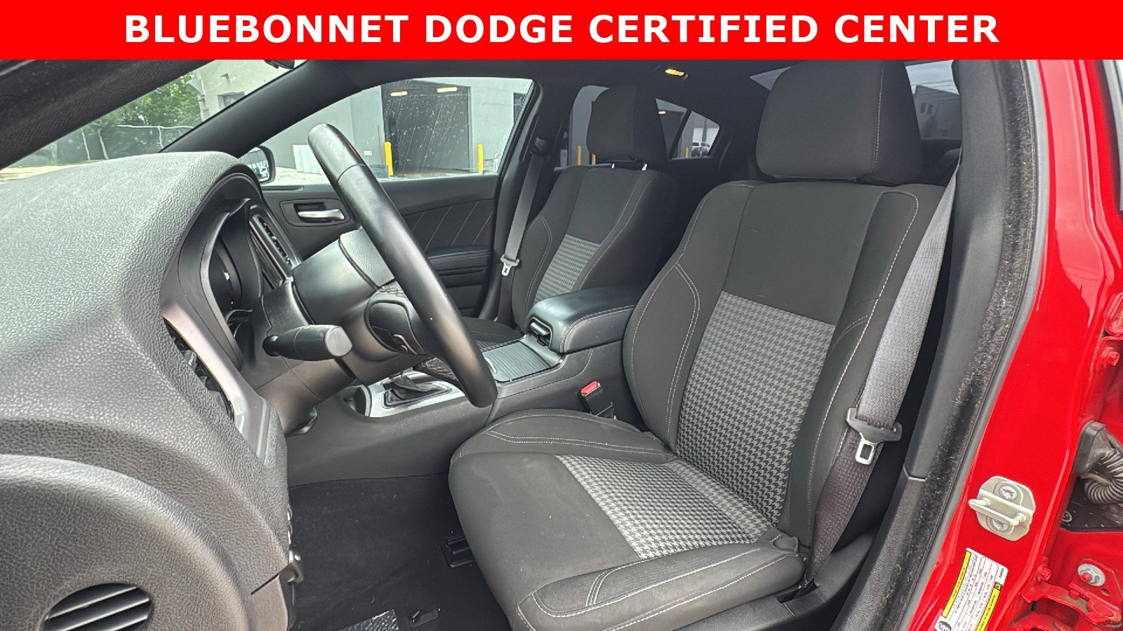 Used 2023 Torred Clearcoat Dodge SXT image 13