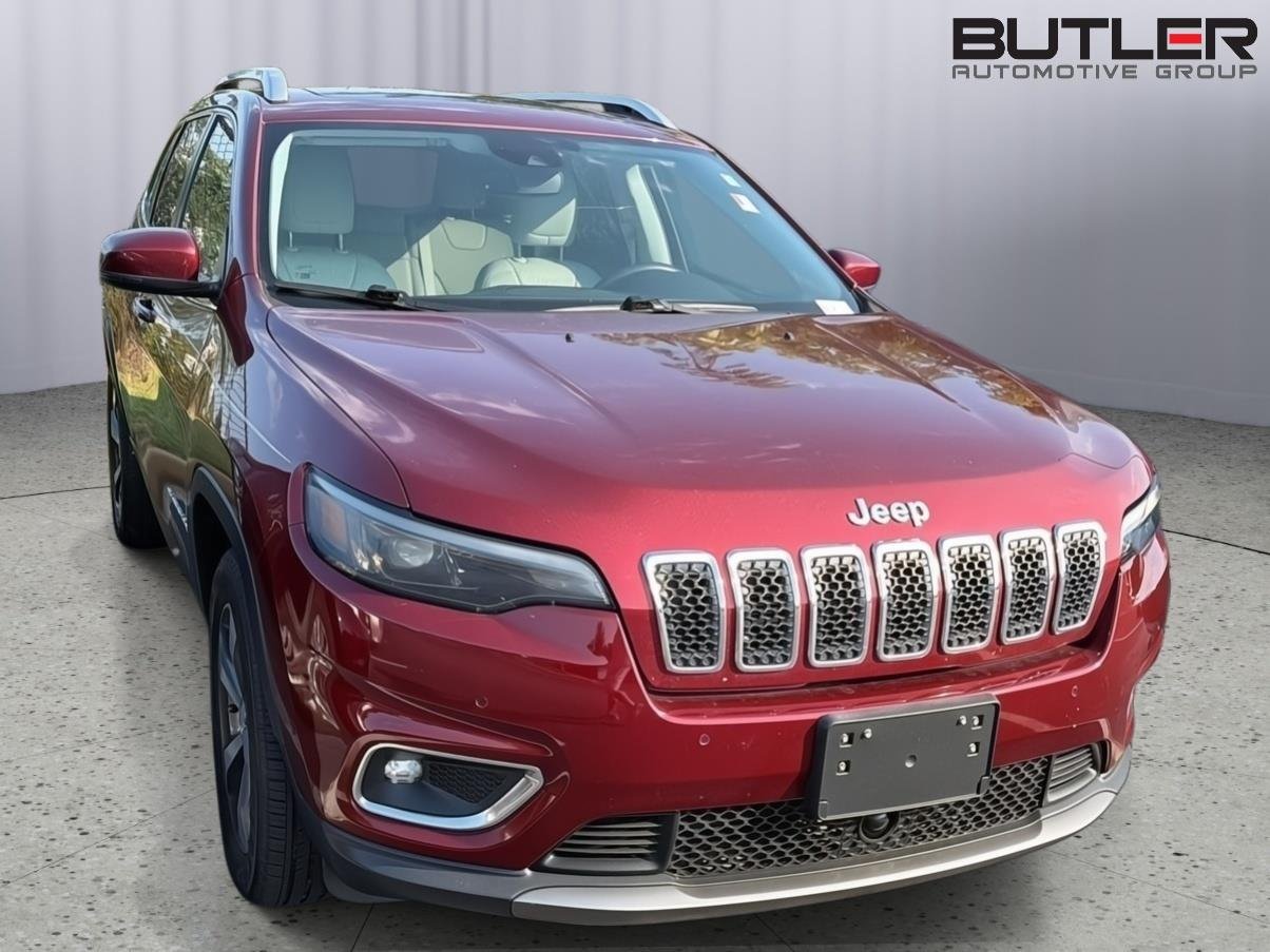 Used 2019 Velvet Red Pearlcoat Jeep Limited image 5