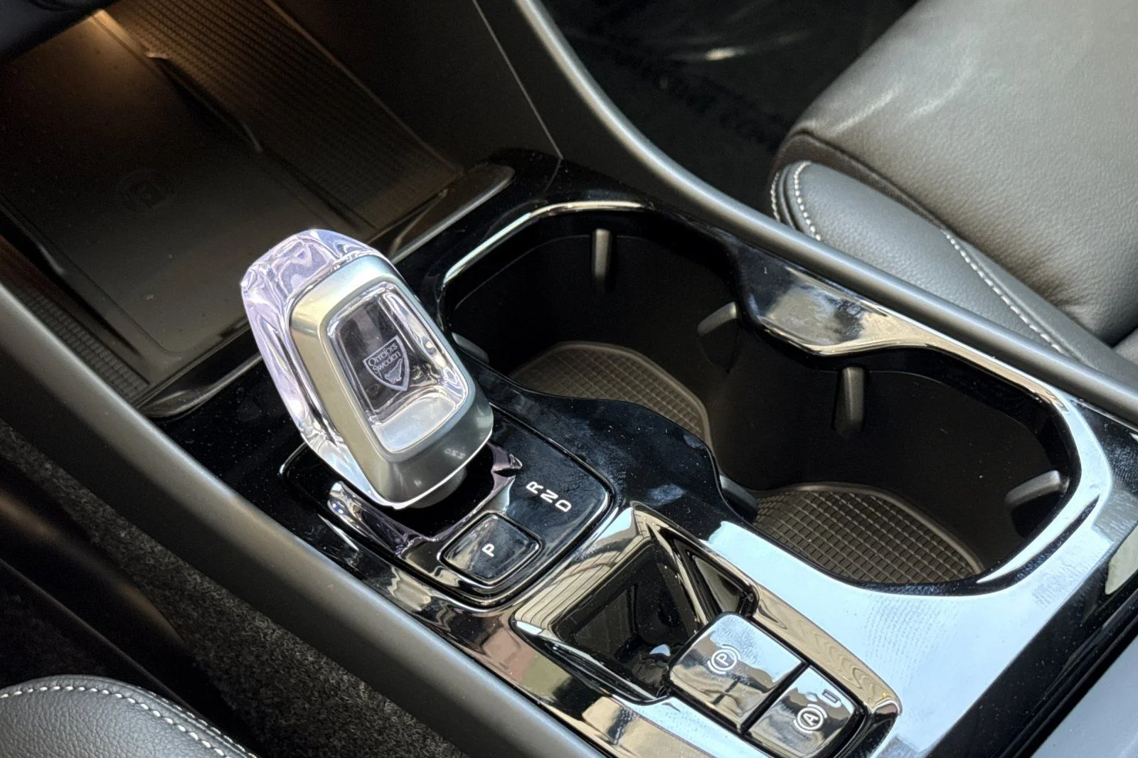 New 2026 Vapour Grey Volvo Plus image 21