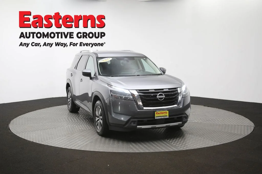 Used 2022 Gray Nissan SL image 51