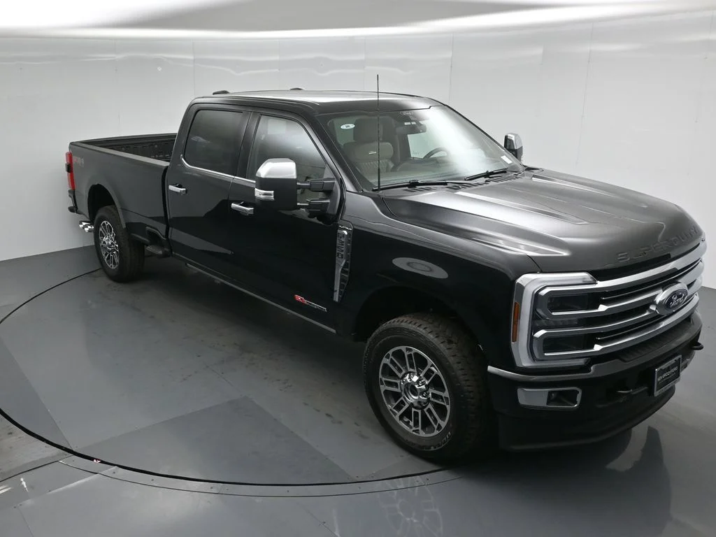 New 2026 Agate Black Metallic Ford Platinum image 39