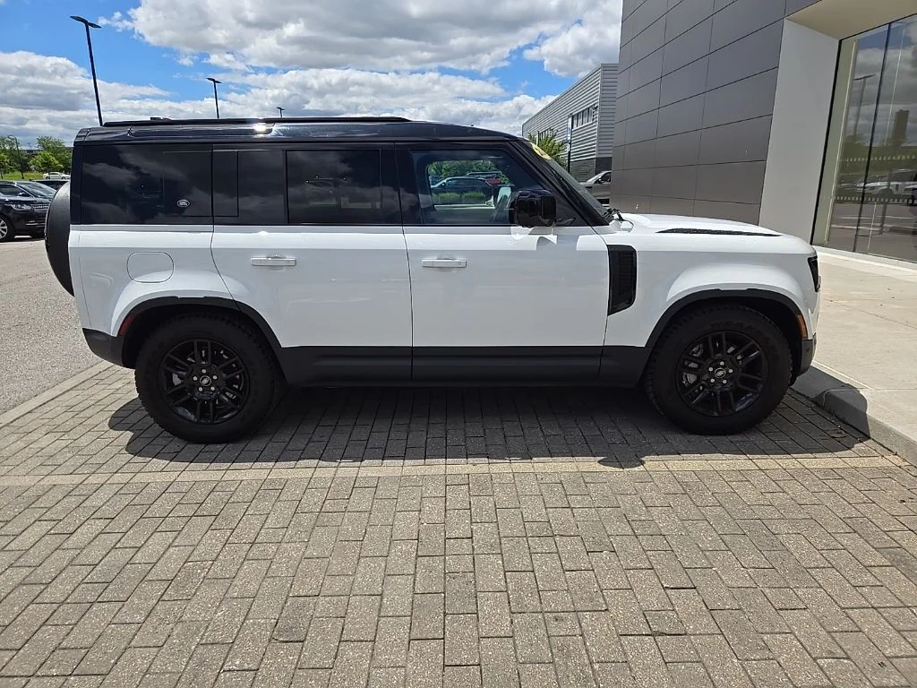 Certified Used 2024 White Land Rover S image 4