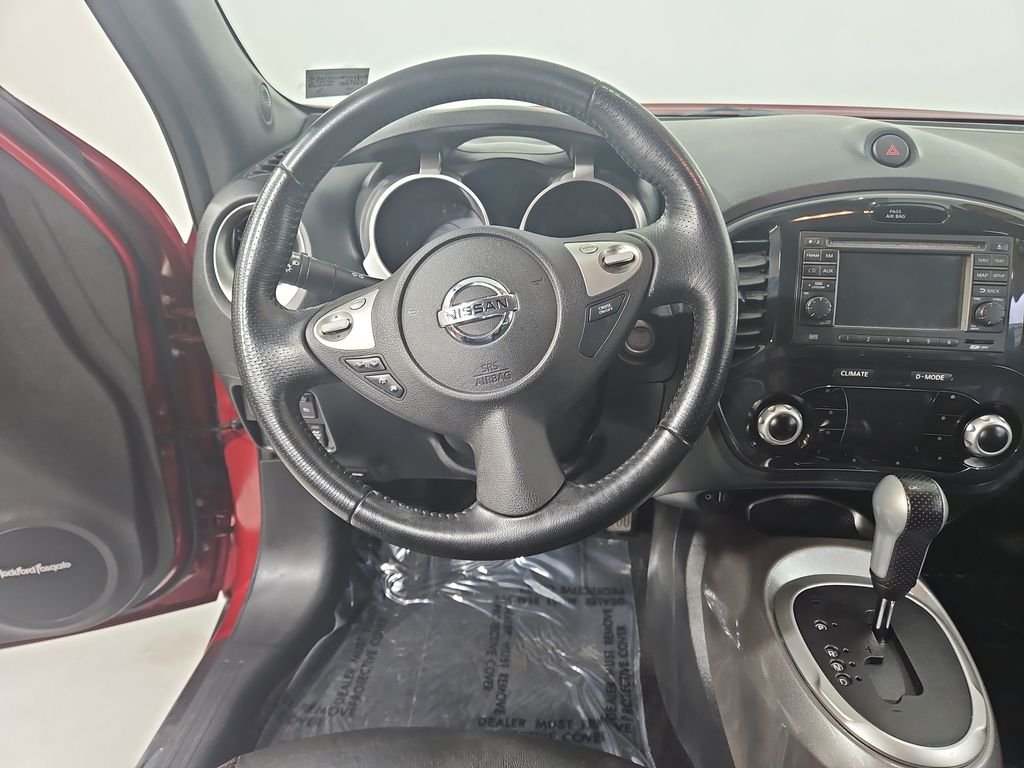 Used 2013 Red Nissan SL image 14