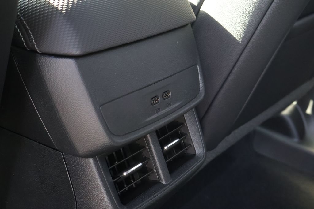 2027 Chevrolet Equinox LT - Photo 38