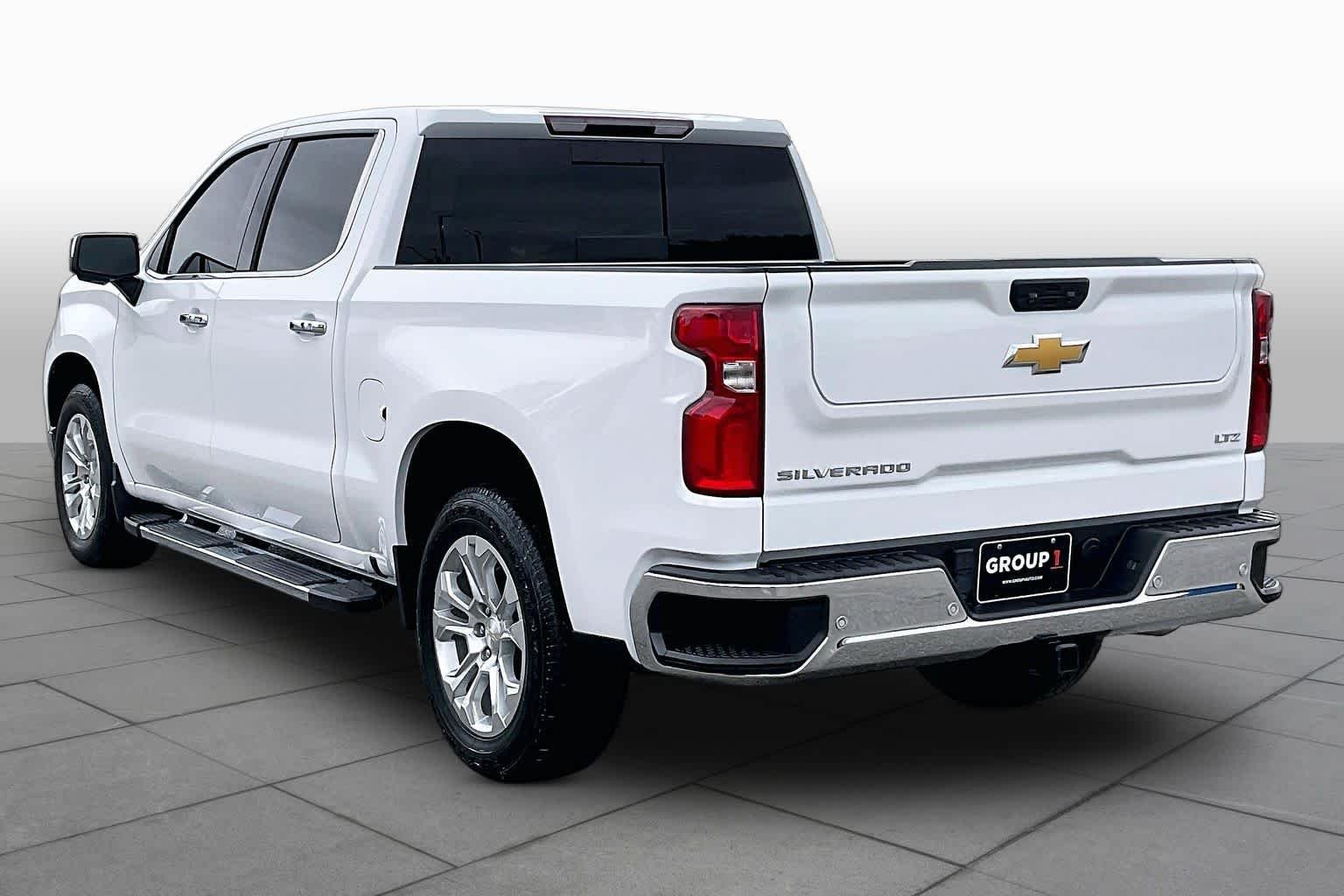 Used 2023 Summit White Chevrolet LTZ image 11