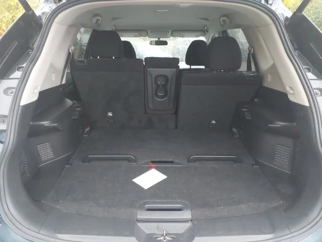 Used 2014 Graphite Blue Nissan SV image 23
