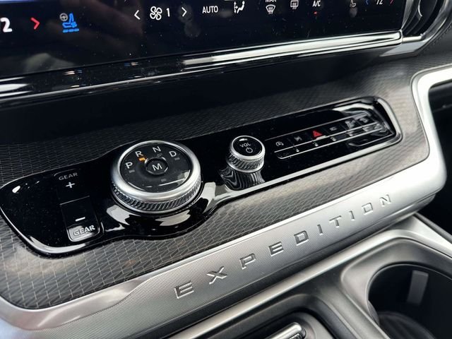 New 2026 Space Silver Metallic Ford MAX Platinum® image 45