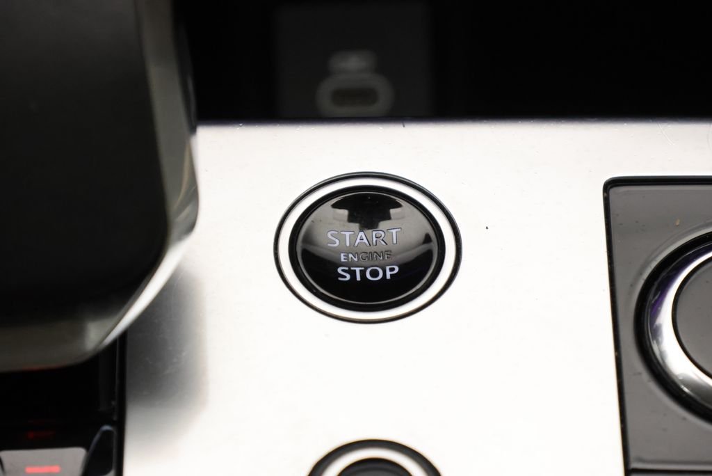 Certified Used 2023 Santorini Black Metallic Land Rover SE image 24