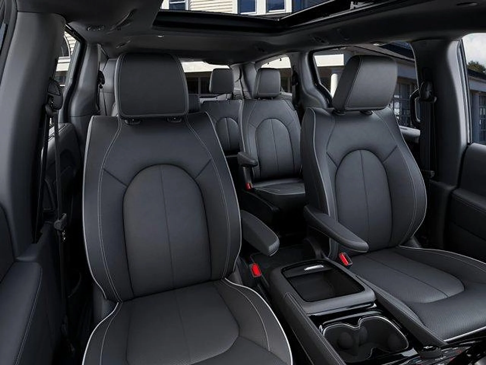 New 2026 Diamond Black Crystal Pearl-Coat Exterior Paint Chrysler Limited AWD image 16