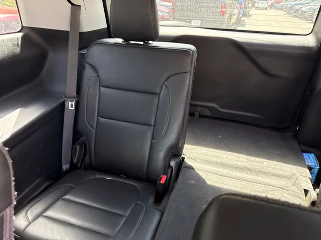 Used 2022 White GMC SLT image 18