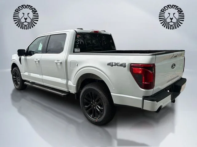 New 2026 Oxford White Ford XLT image 7