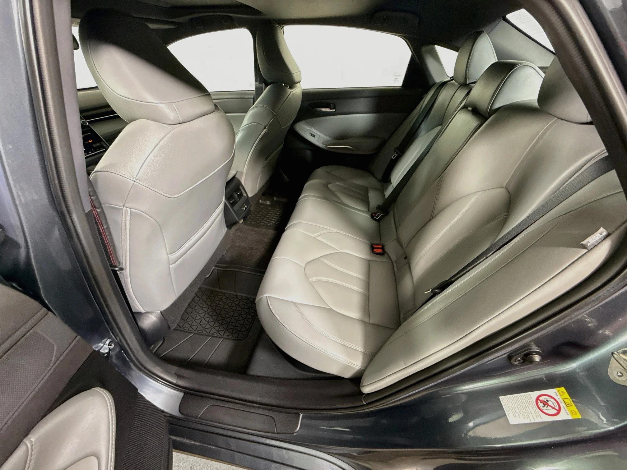 Used 2019 Harbor Gray Metallic Toyota Hybrid XLE image 23