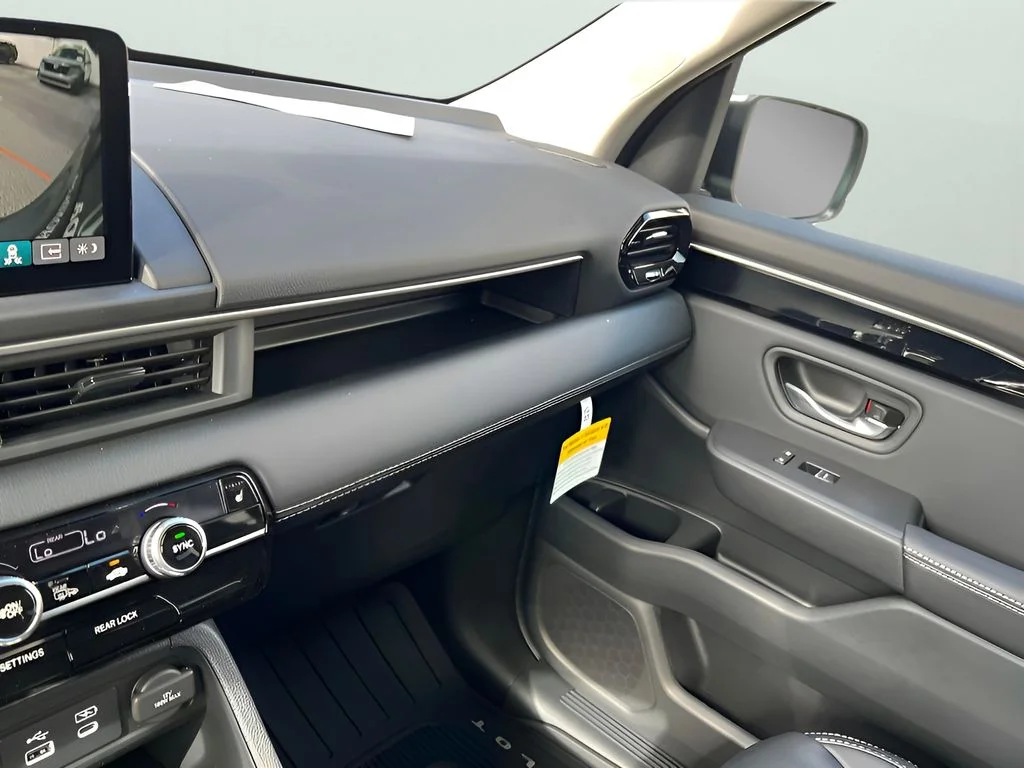 Used 2025 Modern Steel Metallic Honda EX-L image 22