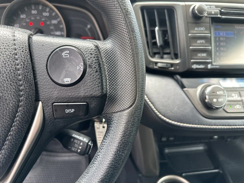 Used 2015 Black Toyota XLE image 15