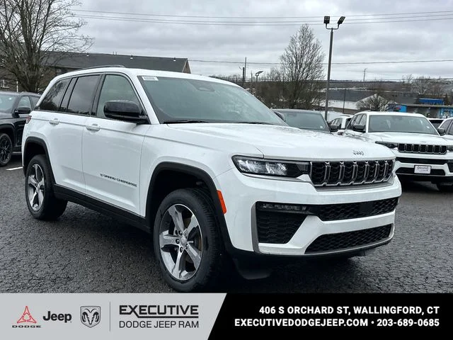 New 2026 Bright White Clear-Coat Exterior Paint Jeep Limited image 5