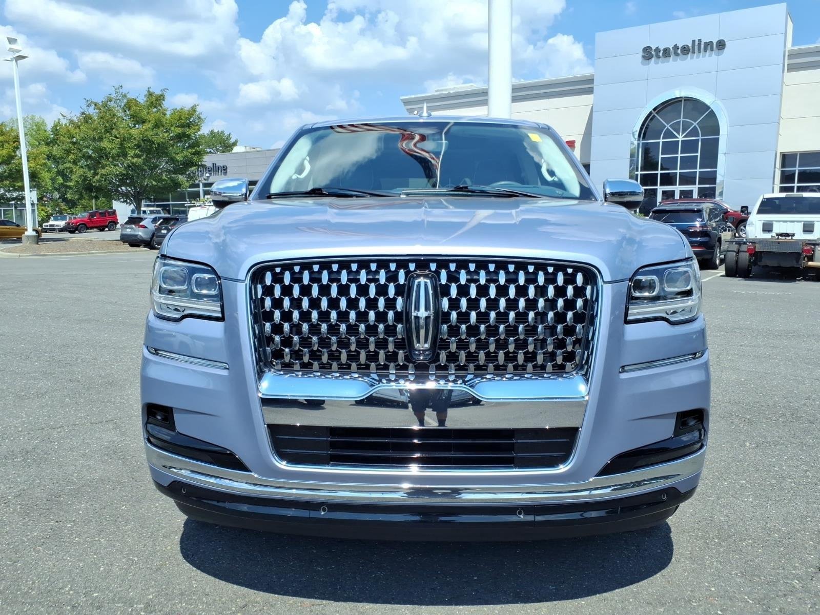 Used 2023 Chroma Crystal Blue Metallic Premium Colorant Lincoln Black Label image 14