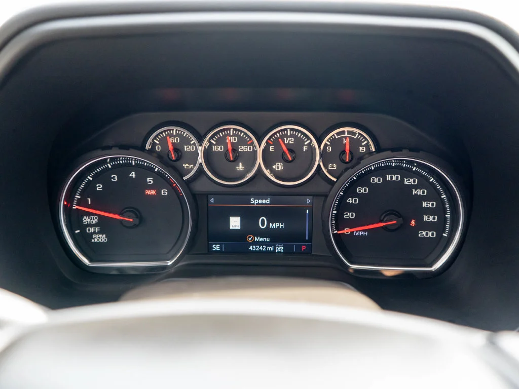 Used 2021 White Chevrolet RST image 27