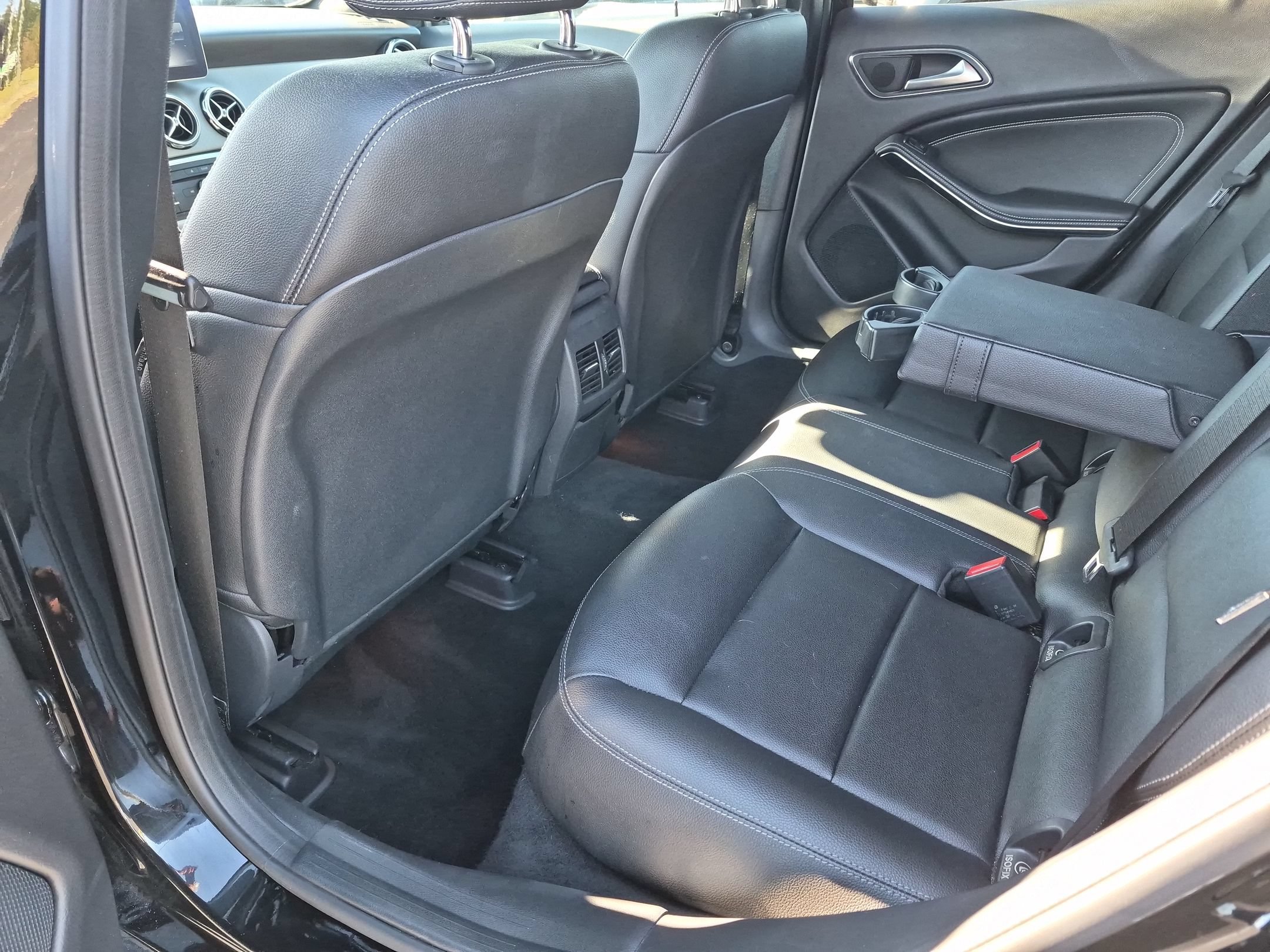Used 2019 Cosmos Black Metallic Mercedes-Benz GLA 250 image 28