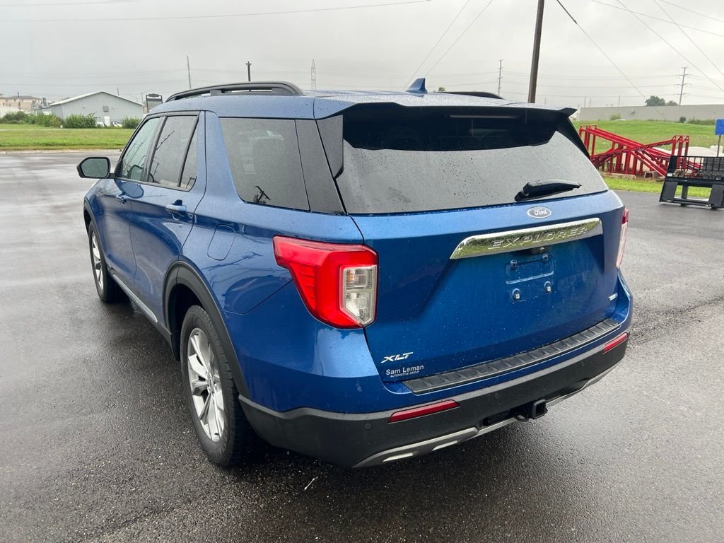 Used 2020 Blue Metallic Ford XLT image 5